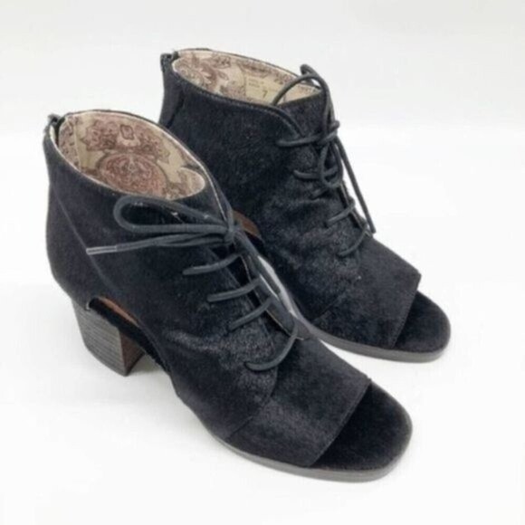 Band of Gypsies Shoes - Band Of Gypsies Amelia Faux Pony Cut Out Booties 